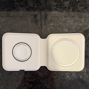 Apple White duo Charging Pad